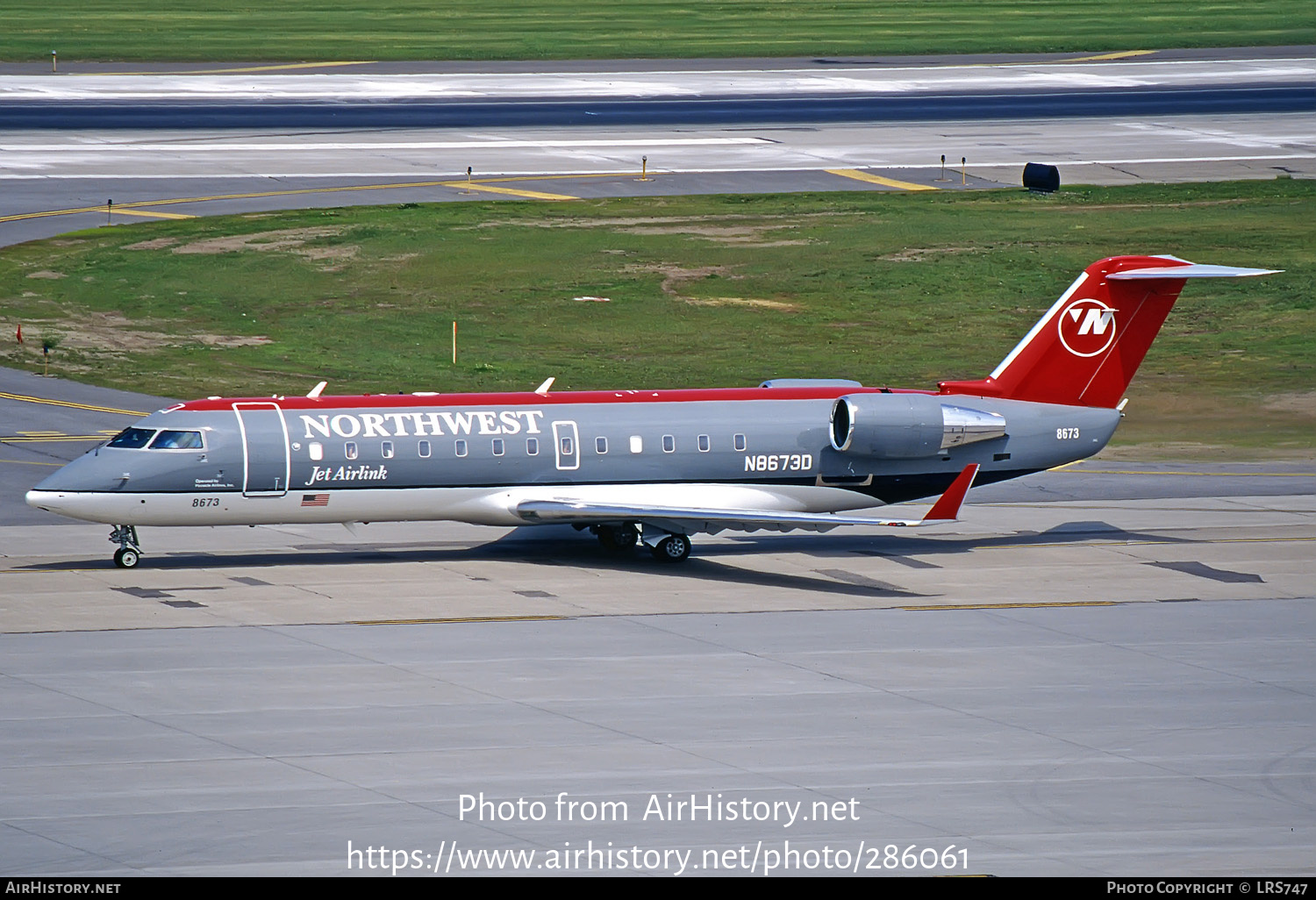 Aircraft Photo of N8673D | Bombardier CRJ-440 (CL-600-2B19) | Northwest Jet Airlink | AirHistory.net #286061