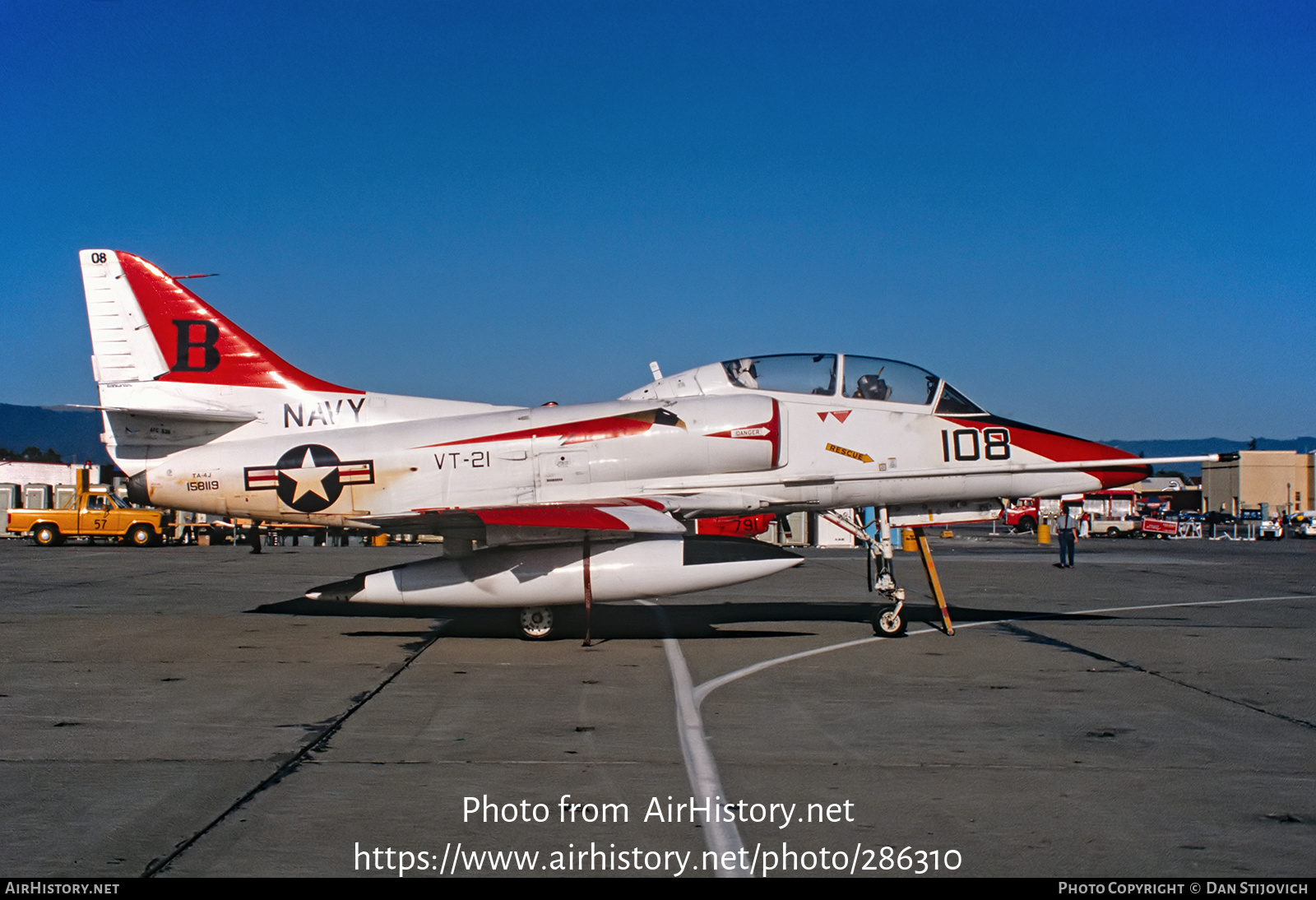 Aircraft Photo of 158119 | McDonnell Douglas TA-4J Skyhawk | USA - Navy | AirHistory.net #286310