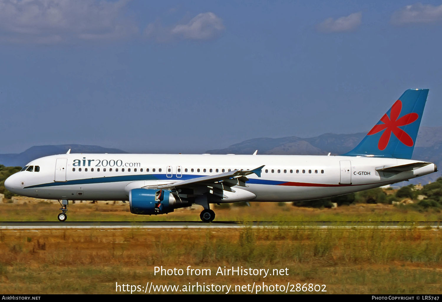 Aircraft Photo of C-GTDH | Airbus A320-214 | Air 2000 | AirHistory.net #286802