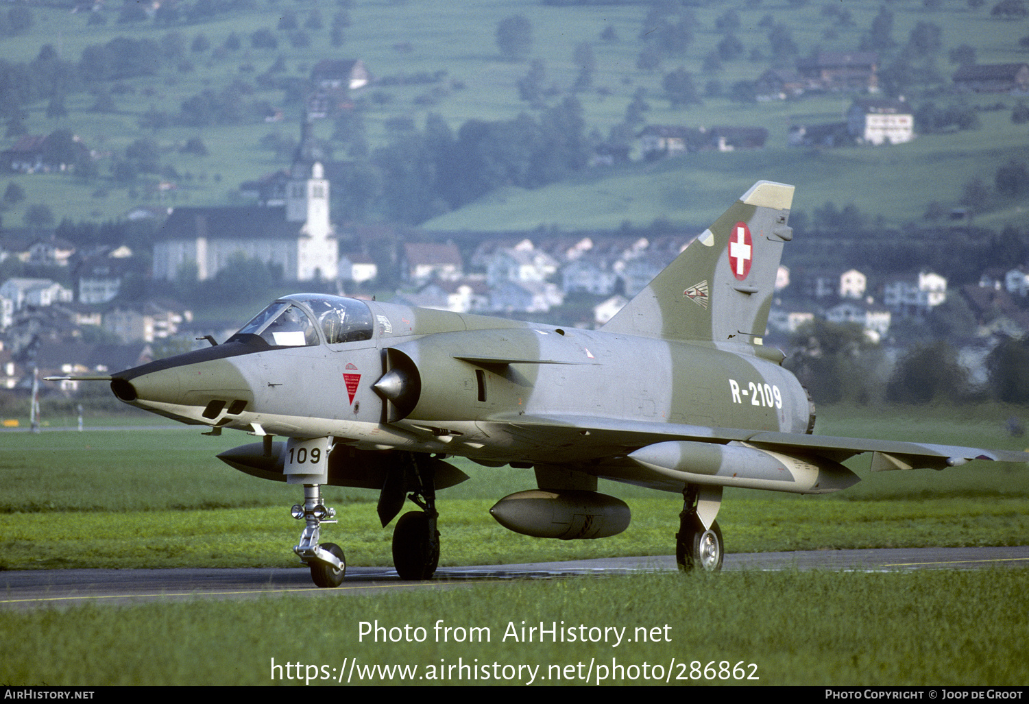 Aircraft Photo of R-2109 | Dassault Mirage IIIRS | Switzerland - Air Force | AirHistory.net #286862