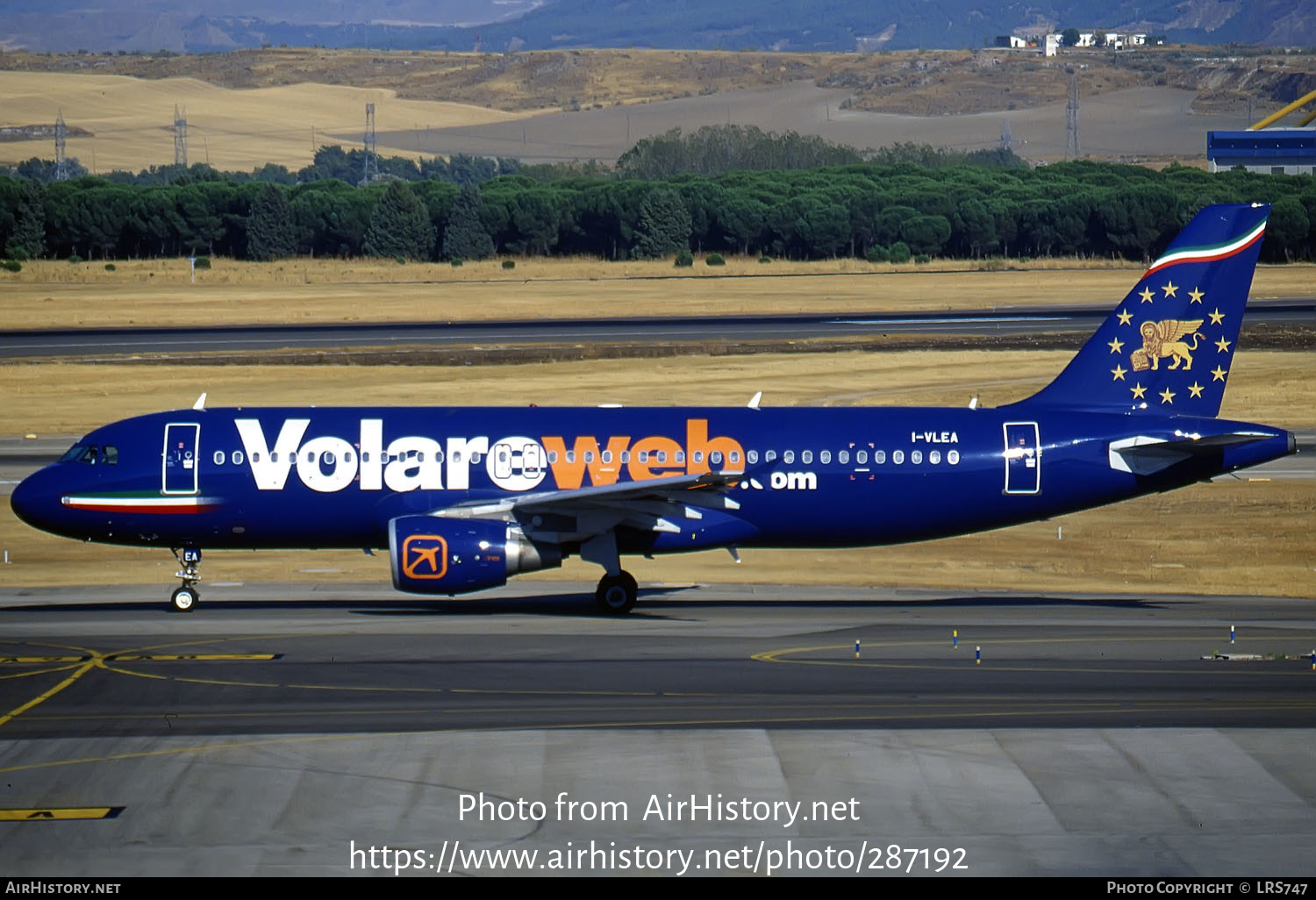 Aircraft Photo of I-VLEA | Airbus A320-214 | Volareweb | AirHistory.net #287192