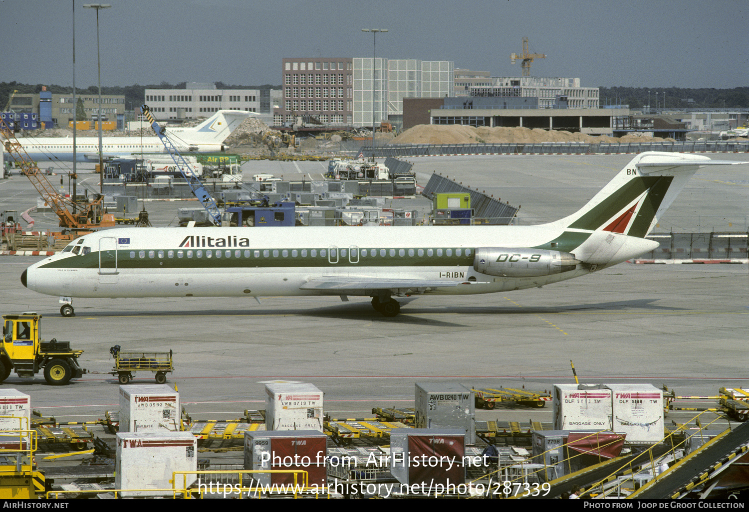 Aircraft Photo of I-RIBN | McDonnell Douglas DC-9-32 | Alitalia | AirHistory.net #287339