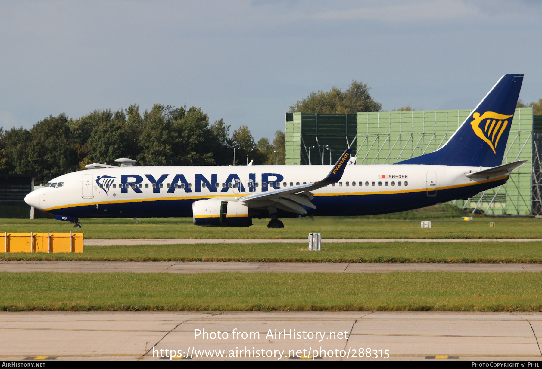 Aircraft Photo of 9H-QEF | Boeing 737-800 | Ryanair | AirHistory.net #288315