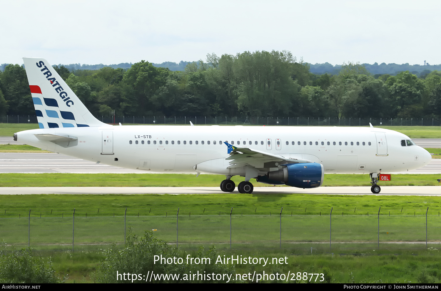 Aircraft Photo of LX-STB | Airbus A320-212 | Strategic Airlines | AirHistory.net #288773