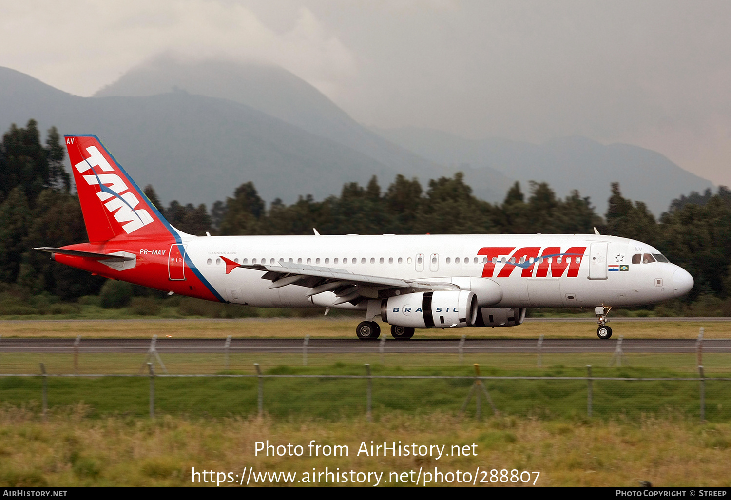 Aircraft Photo of PR-MAV | Airbus A320-232 | TAM Linhas Aéreas | AirHistory.net #288807