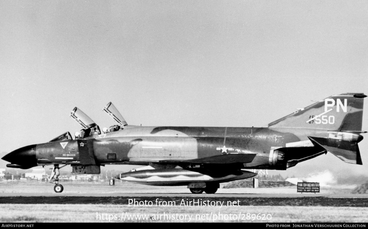 Aircraft Photo of 66-7550 / AF67-550 | McDonnell Douglas F-4D Phantom II | USA - Air Force | AirHistory.net #289620