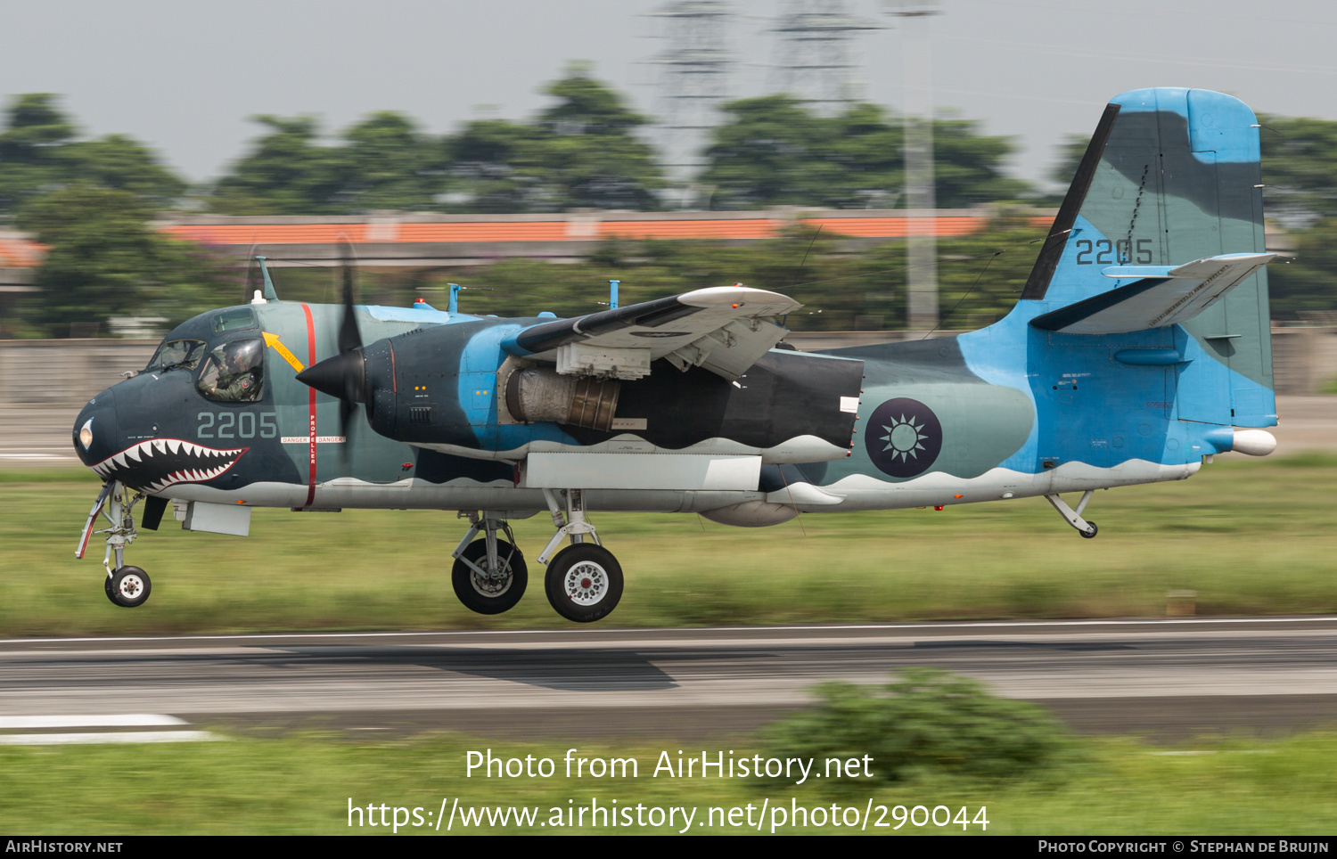 Aircraft Photo of 2205 | AIDC S-2T Turbo Tracker | Taiwan - Air Force | AirHistory.net #290044