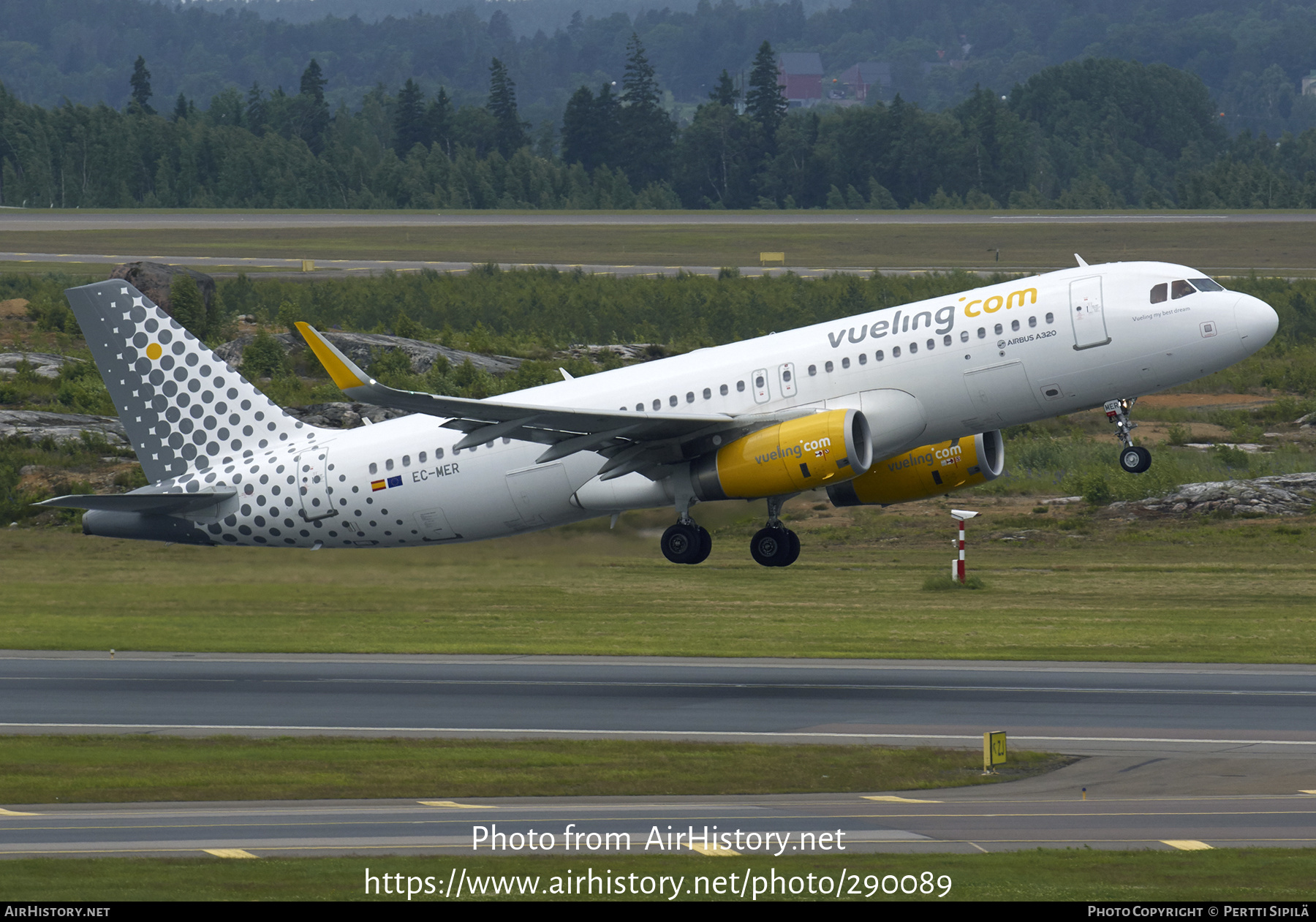 Aircraft Photo of EC-MER | Airbus A320-232 | Vueling Airlines | AirHistory.net #290089