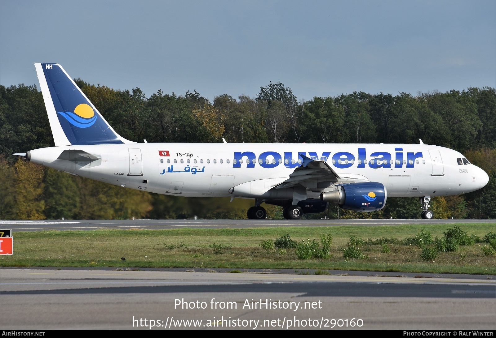 Aircraft Photo of TS-INH | Airbus A320-211 | Nouvelair Tunisie | AirHistory.net #290160