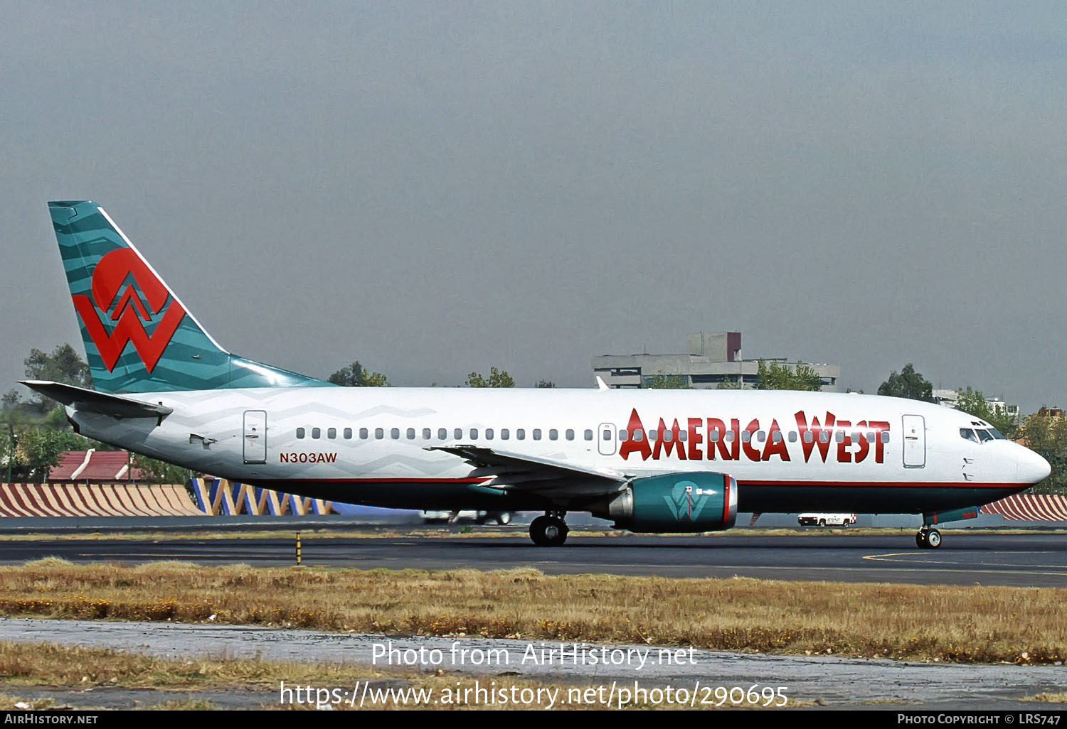 Aircraft Photo of N303AW | Boeing 737-3G7 | America West Airlines | AirHistory.net #290695