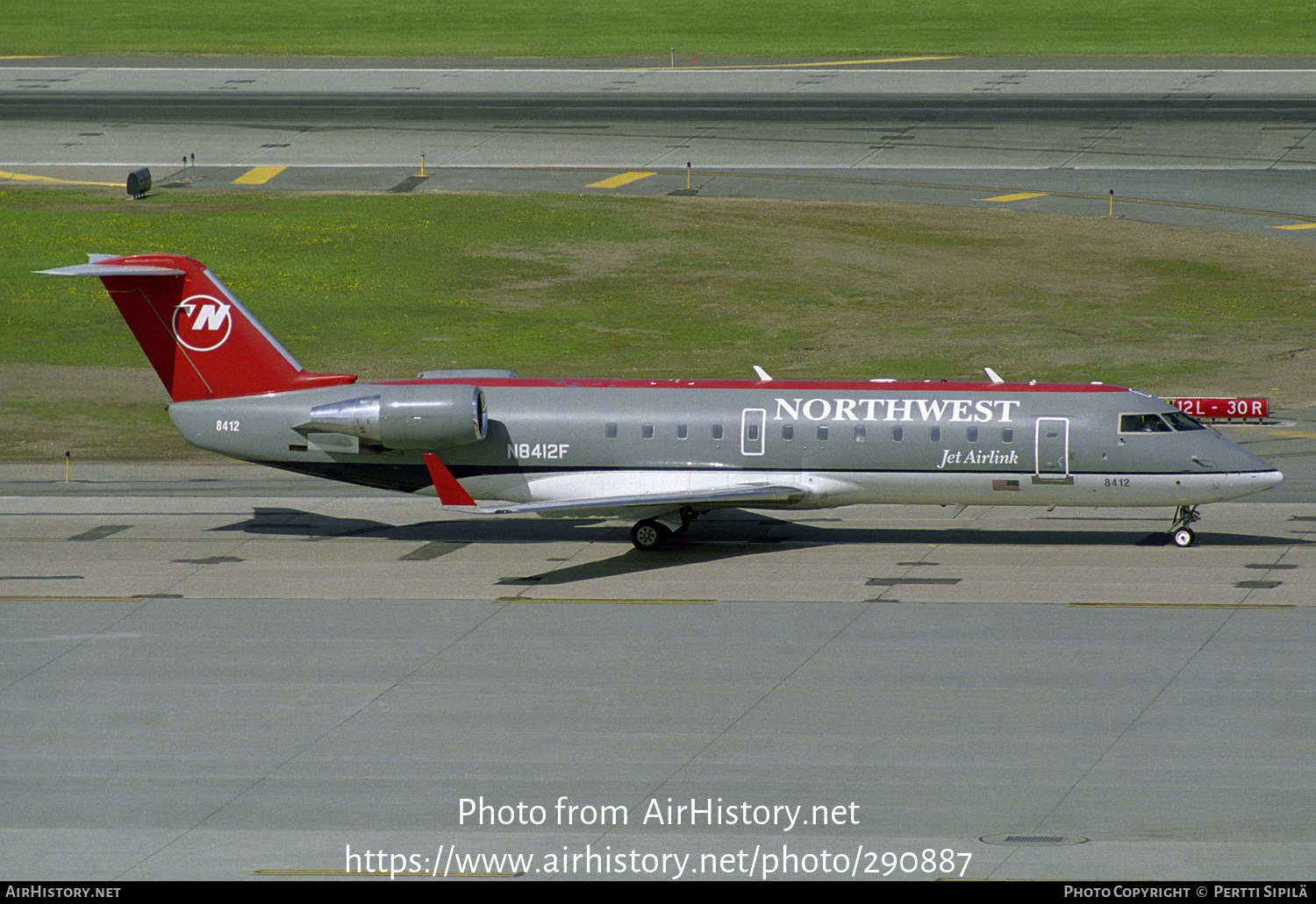 Aircraft Photo of N8412F | Bombardier CRJ-200LR (CL-600-2B19) | Northwest Jet Airlink | AirHistory.net #290887