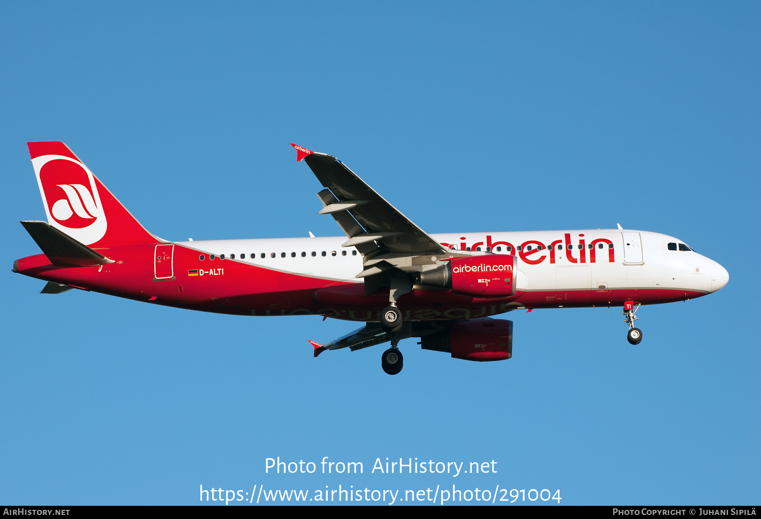 Aircraft Photo of D-ALTI | Airbus A320-214 | Air Berlin | AirHistory.net #291004