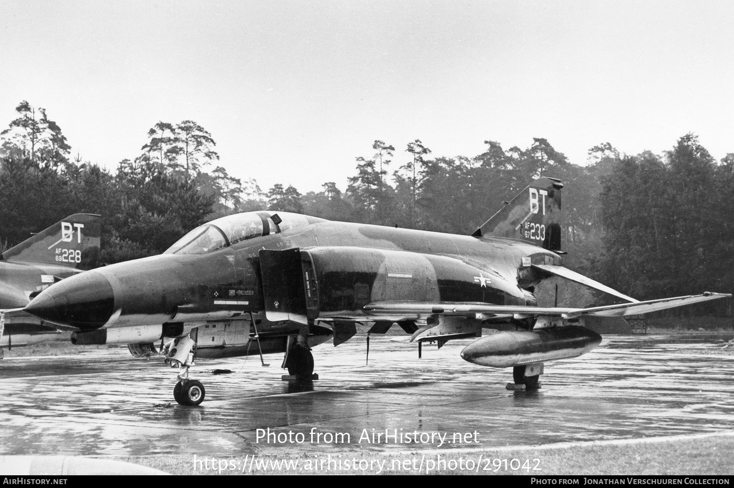 Aircraft Photo of 67-0233 / AF67-233 | McDonnell Douglas F-4E Phantom II | USA - Air Force | AirHistory.net #291042