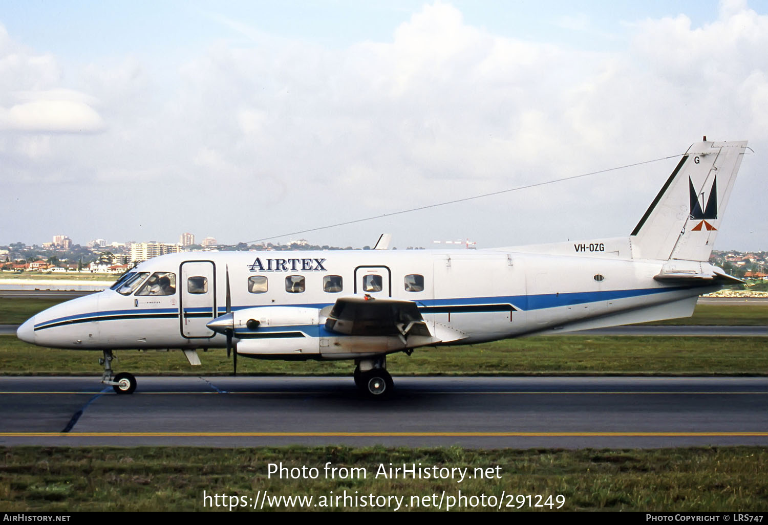 Aircraft Photo of VH-OZG | Embraer EMB-110P1 Bandeirante | Airtex Aviation Sydney | AirHistory.net #291249