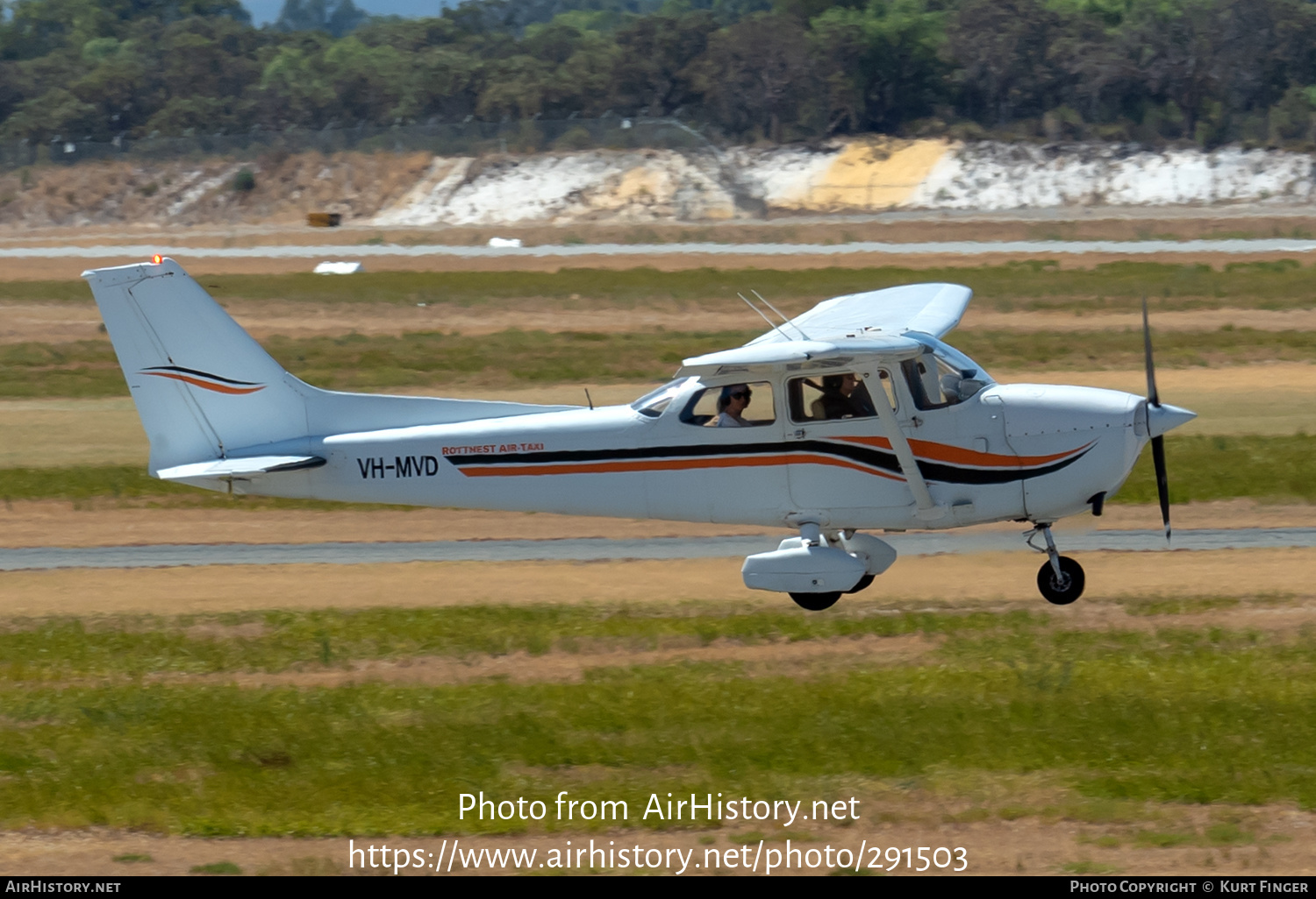 Aircraft Photo of VH-MVD | Cessna 172N | Rotness Air Taxi | AirHistory.net #291503