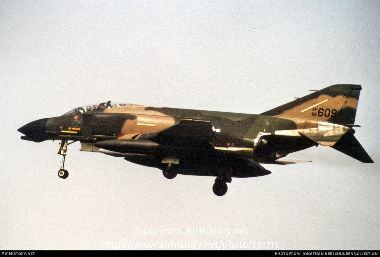 Aircraft Photo of 66-7609 / AF66-609 | McDonnell Douglas F-4D Phantom II | USA - Air Force | AirHistory.net #291711