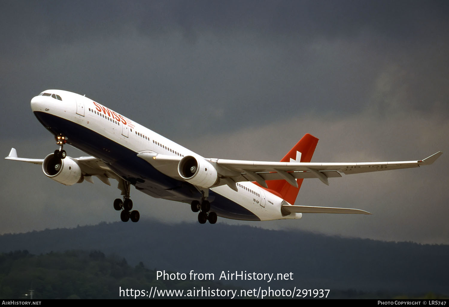 Aircraft Photo of HB-IQP | Airbus A330-223 | Swiss International Air Lines | AirHistory.net #291937