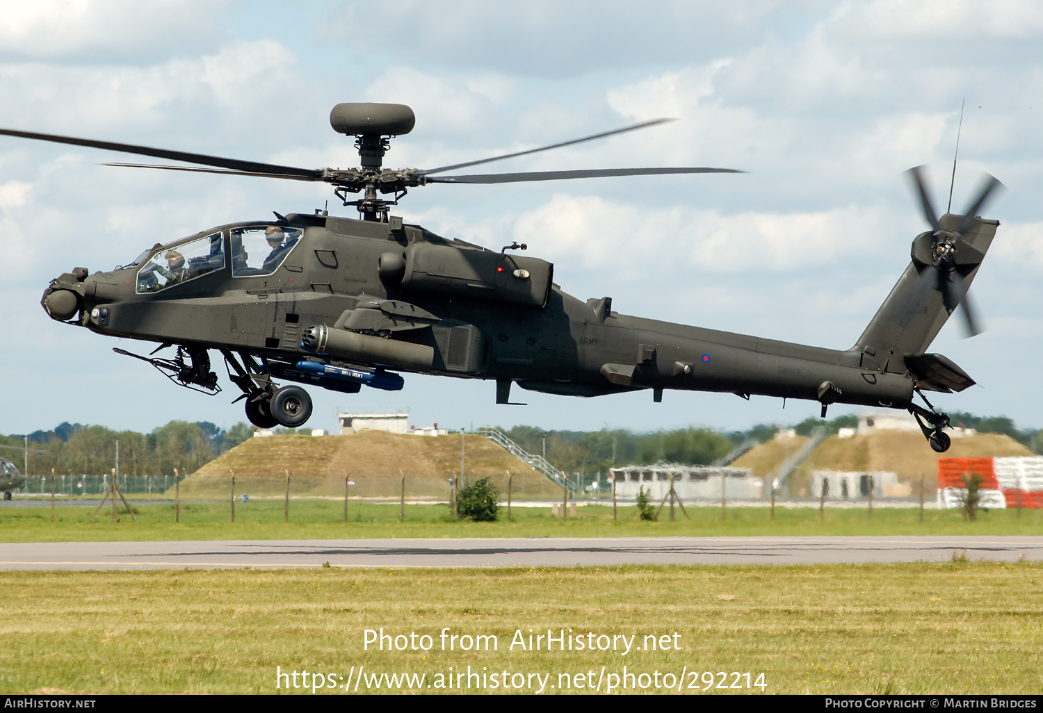 Aircraft Photo of ZJ229 | Westland WAH-64D Longbow Apache AH1 | UK - Army | AirHistory.net #292214