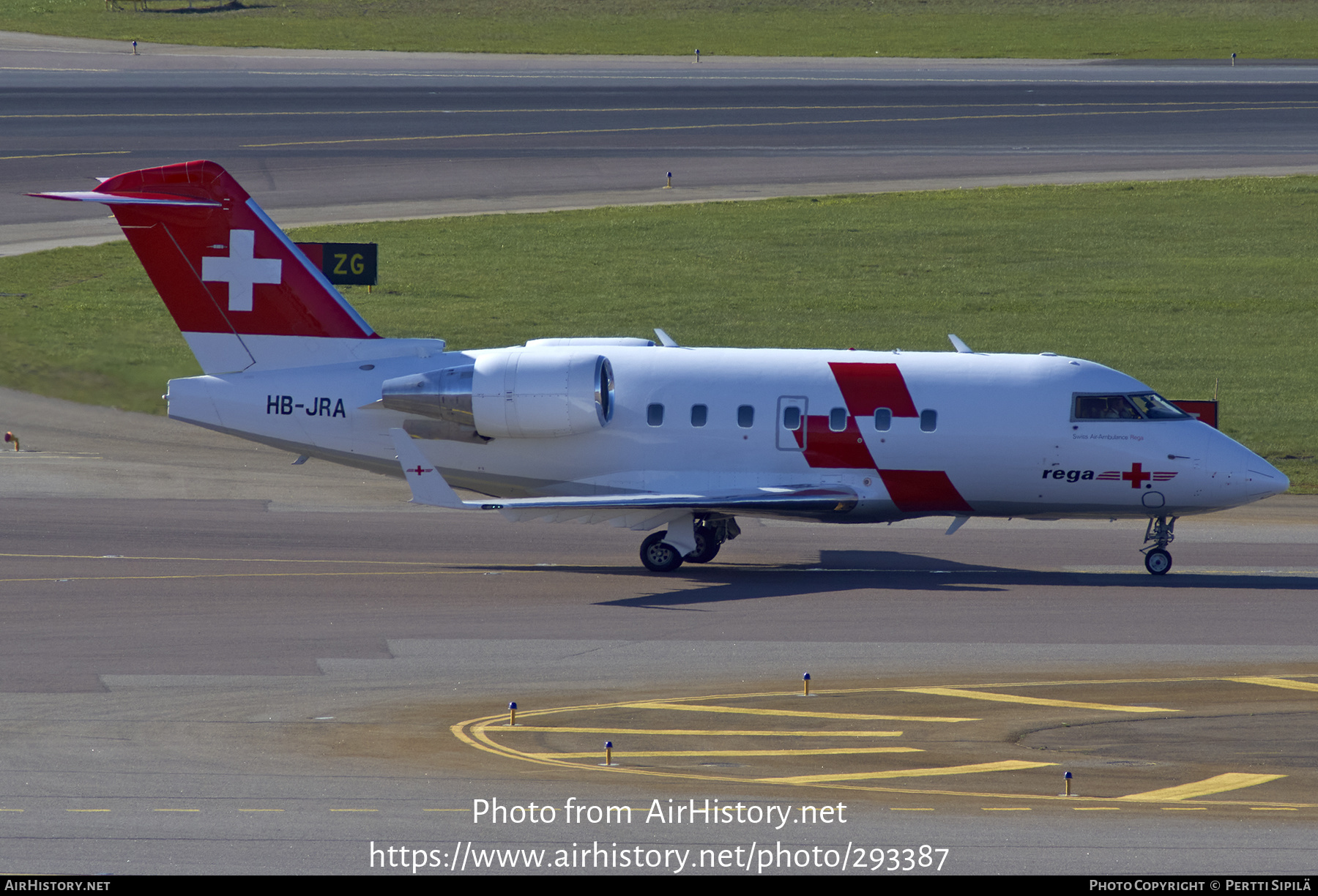 Aircraft Photo of HB-JRA | Bombardier Challenger 604 (CL-600-2B16) | REGA - Swiss Air Ambulance | AirHistory.net #293387