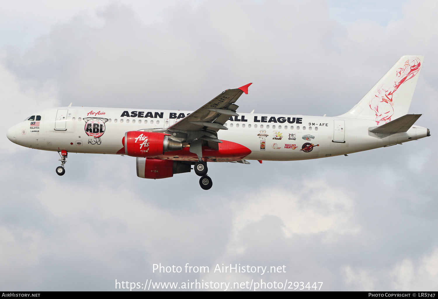 Aircraft Photo of 9M-AFE | Airbus A320-214 | AirAsia | AirHistory.net #293447