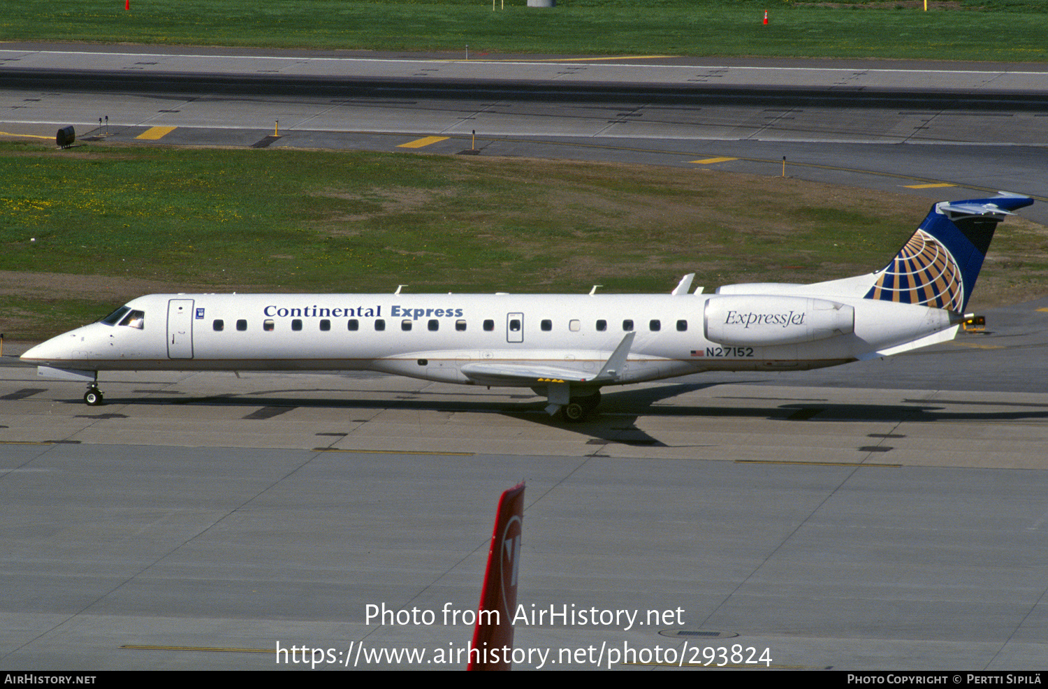 Aircraft Photo of N27152 | Embraer ERJ-145XR (EMB-145XR) | Continental Express | AirHistory.net #293824