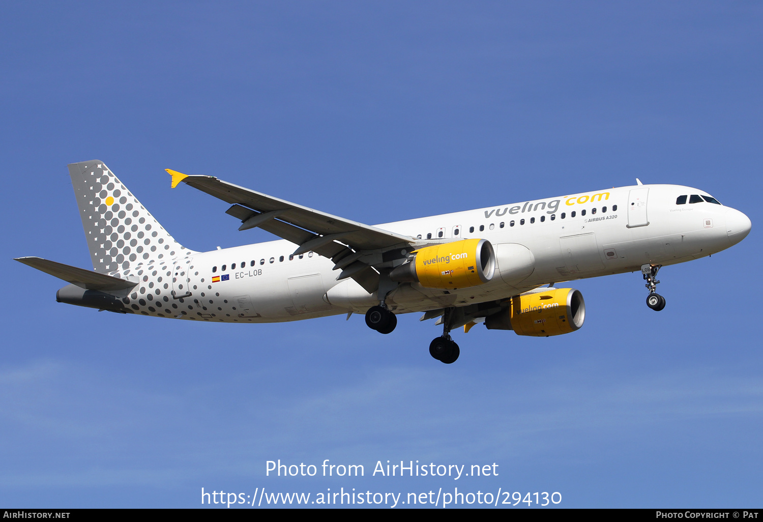 Aircraft Photo of EC-LOB | Airbus A320-214 | Vueling Airlines | AirHistory.net #294130