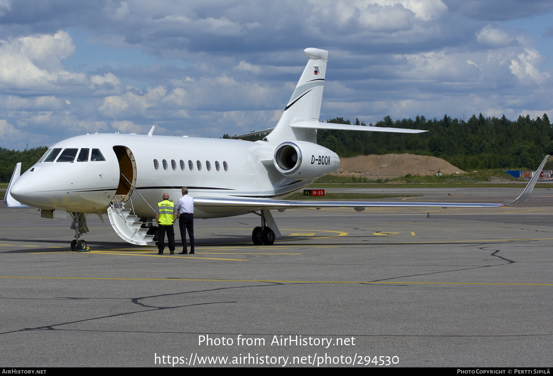 Aircraft Photo of D-BOOK | Dassault Falcon 2000LXS | AirHistory.net #294530