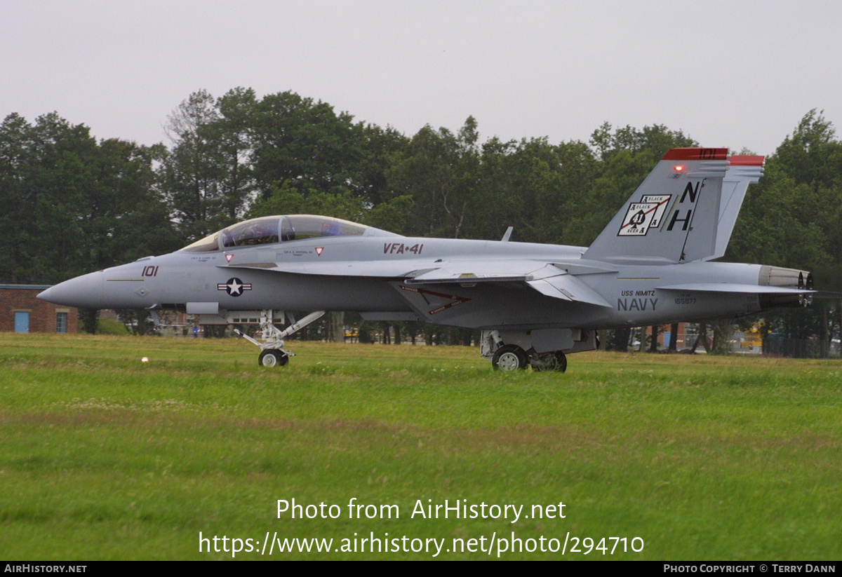 Aircraft Photo of 165877 | Boeing F/A-18F Super Hornet | USA - Navy | AirHistory.net #294710