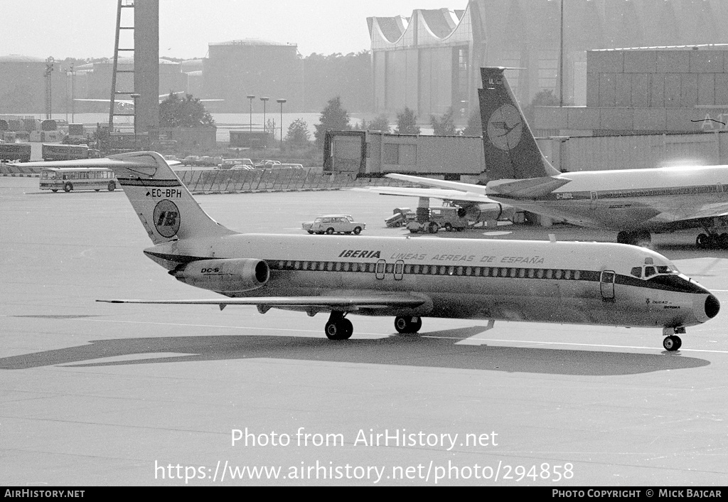 Aircraft Photo of EC-BPH | McDonnell Douglas DC-9-32 | Iberia | AirHistory.net #294858