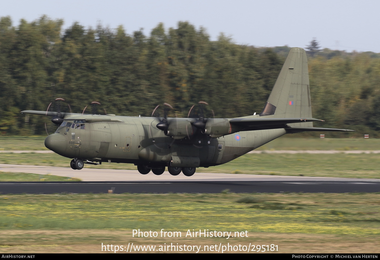 Aircraft Photo of ZH888 | Lockheed Martin C-130J Hercules C5 | UK - Air Force | AirHistory.net #295181