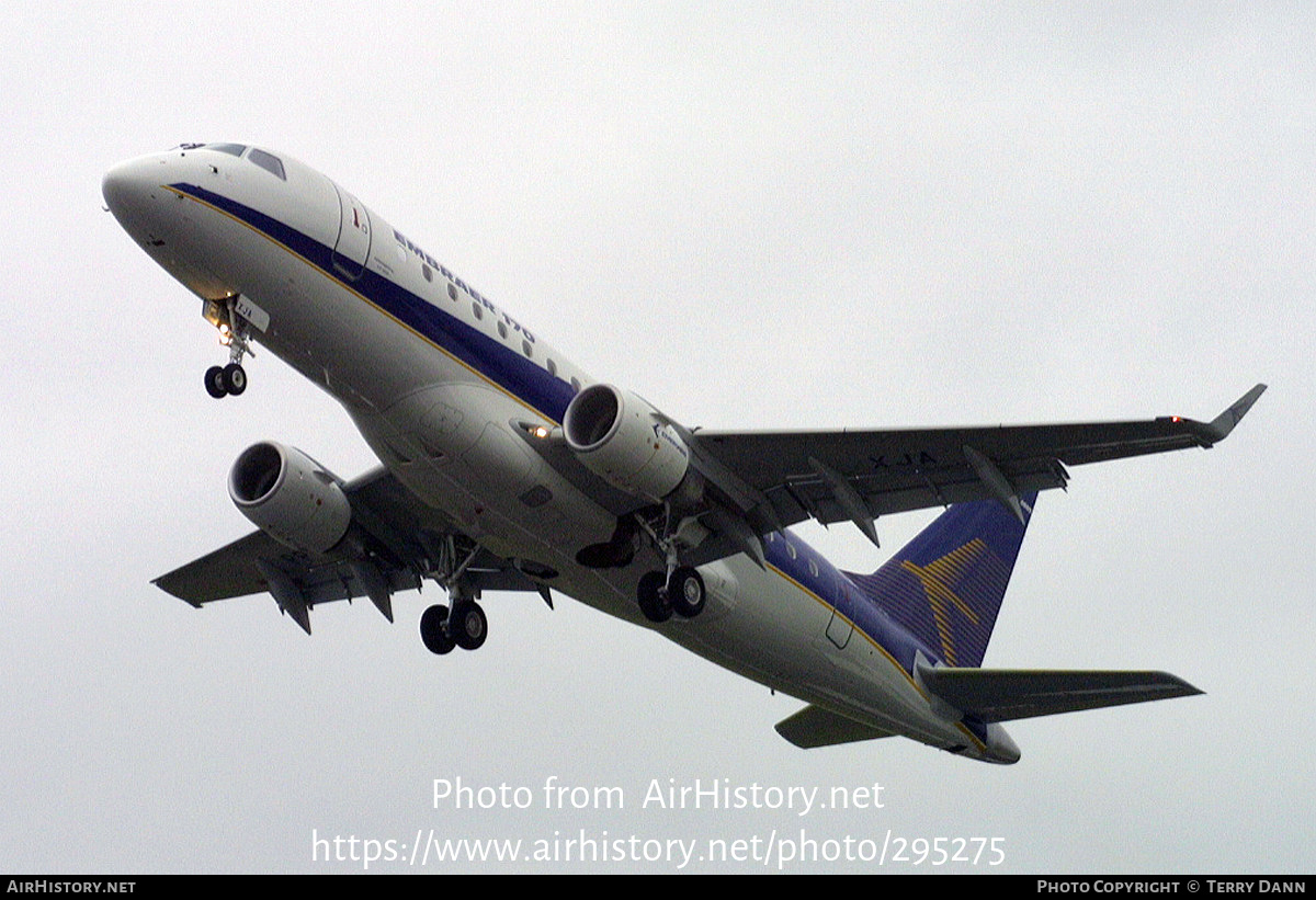 Aircraft Photo of PP-XJA | Embraer 170SL (ERJ-170-100SL) | Embraer | AirHistory.net #295275