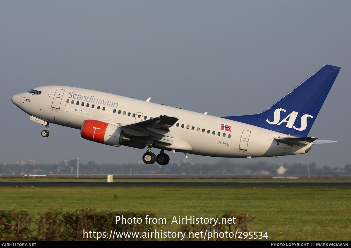 Aircraft Photo of LN-RCU | Boeing 737-683 | Scandinavian Airlines - SAS | AirHistory.net #295534