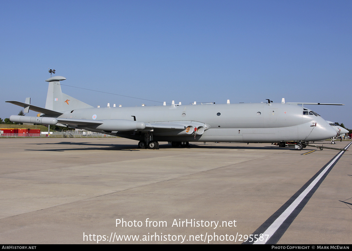 Aircraft Photo of XW664 | Hawker Siddeley HS-801 Nimrod R.1P | UK - Air Force | AirHistory.net #295587