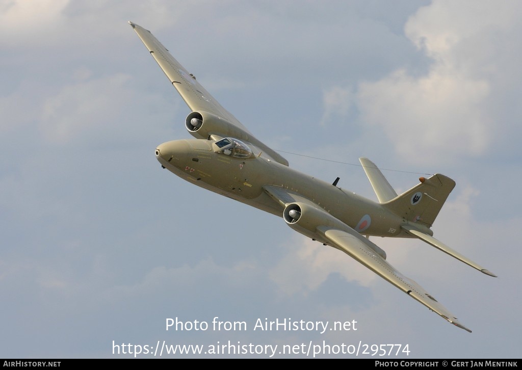 Aircraft Photo of XH131 | English Electric Canberra PR9 | UK - Air Force | AirHistory.net #295774