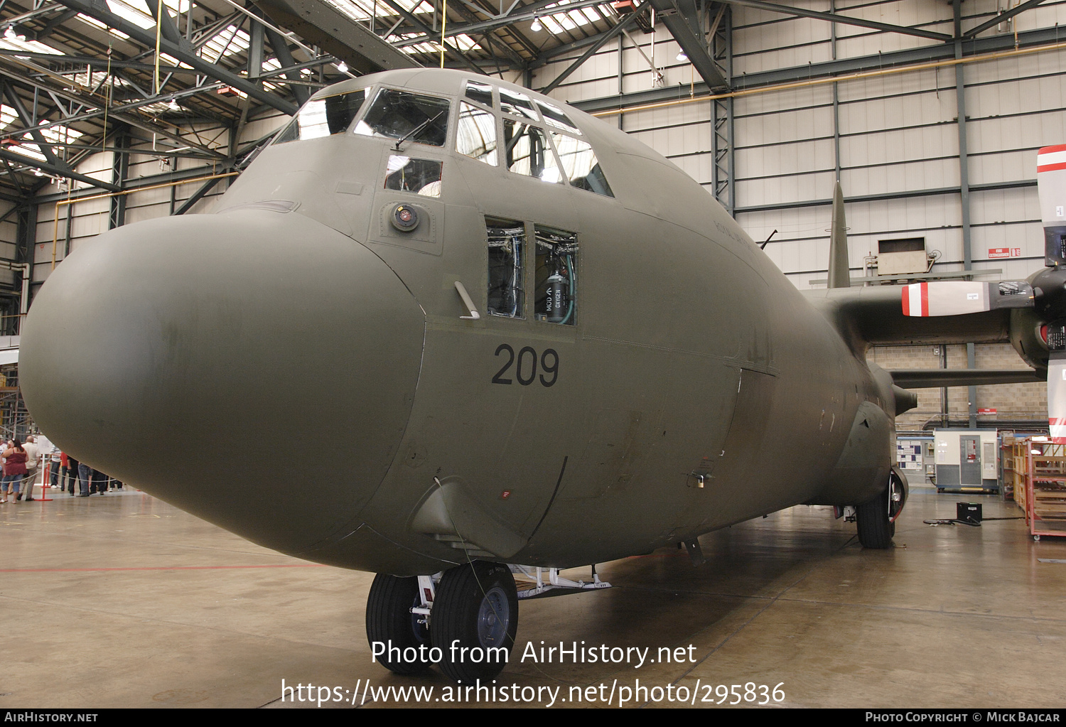 Aircraft Photo of XV209 | Lockheed C-130K Hercules C3P (L-382) | UK - Air Force | AirHistory.net #295836