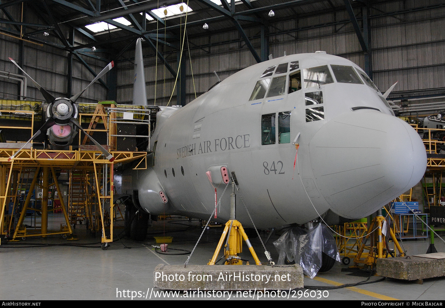 Aircraft Photo of 84002 | Lockheed C-130H Hercules | Sweden - Air Force | AirHistory.net #296030