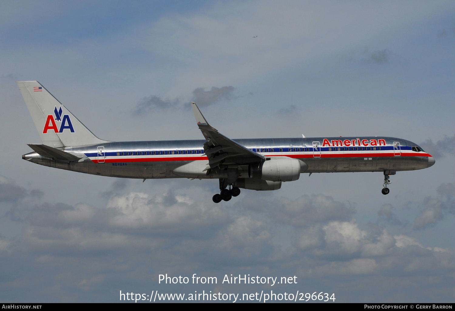 Aircraft Photo of N646AA | Boeing 757-223 | American Airlines | AirHistory.net #296634