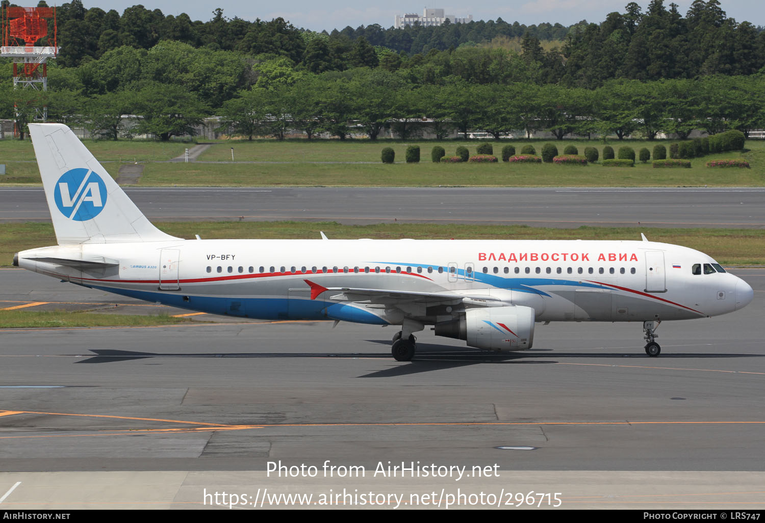 Aircraft Photo of VP-BFY | Airbus A320-214 | Vladivostok Air | AirHistory.net #296715