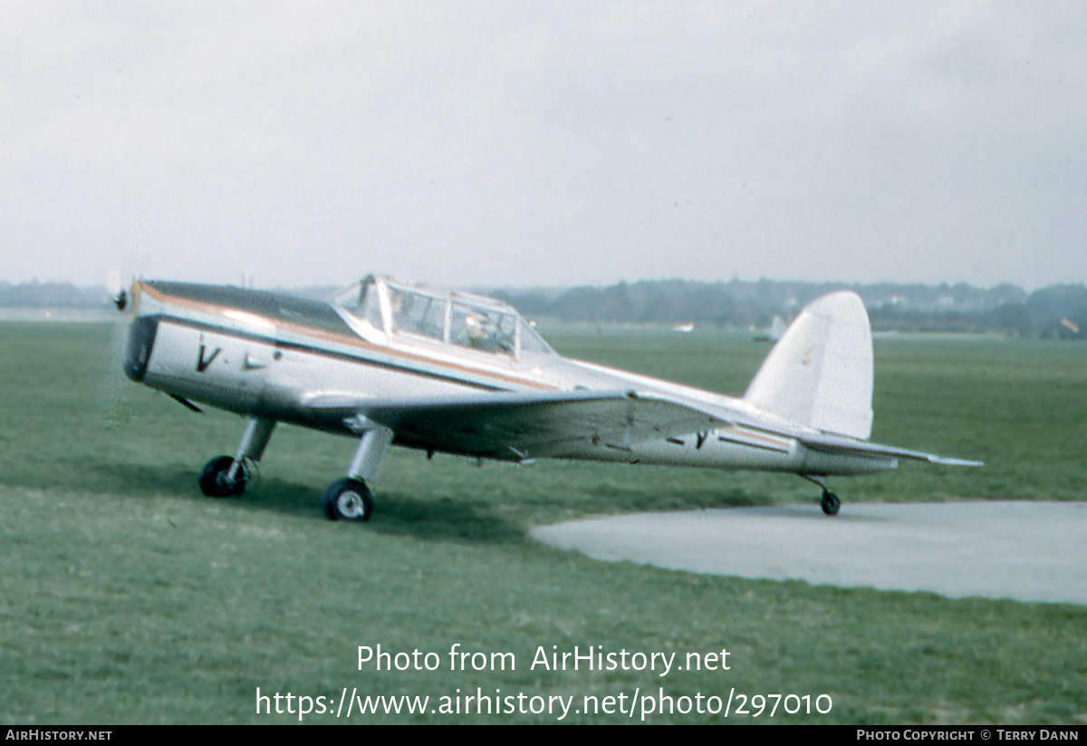 Aircraft Photo of G-AOZV | De Havilland DHC-1 Chipmunk Mk22A | College of Air Training | AirHistory.net #297010