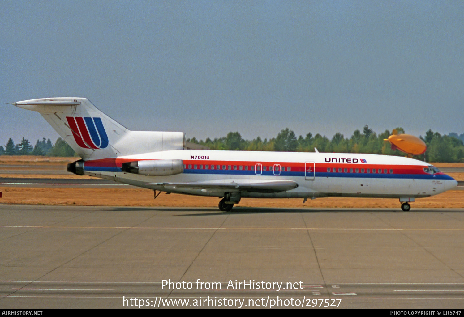 Aircraft Photo of N7001U | Boeing 727-22 | United Airlines | AirHistory.net #297527