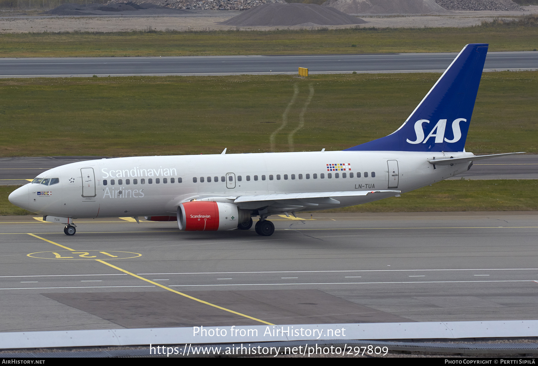 Aircraft Photo of LN-TUA | Boeing 737-705 | Scandinavian Airlines - SAS | AirHistory.net #297809