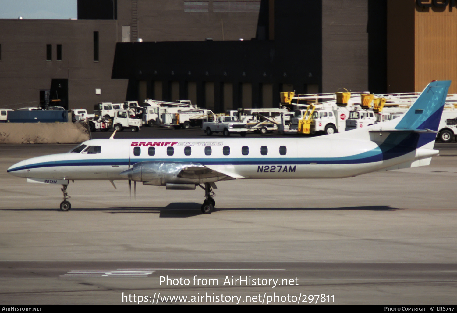 Aircraft Photo of N227AM | Swearingen SA-226TC Metro II | Braniff Express | AirHistory.net #297811