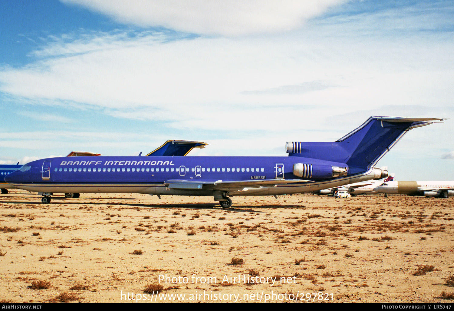 Aircraft Photo of N8855E | Boeing 727-225/Adv | Braniff