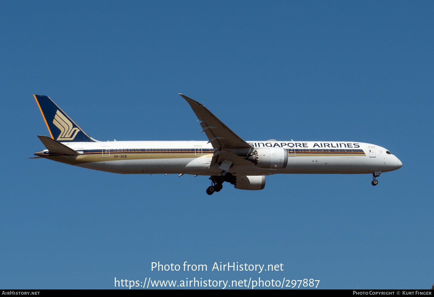 Aircraft Photo of 9V-SCB | Boeing 787-10 Dreamliner | Singapore Airlines | AirHistory.net #297887