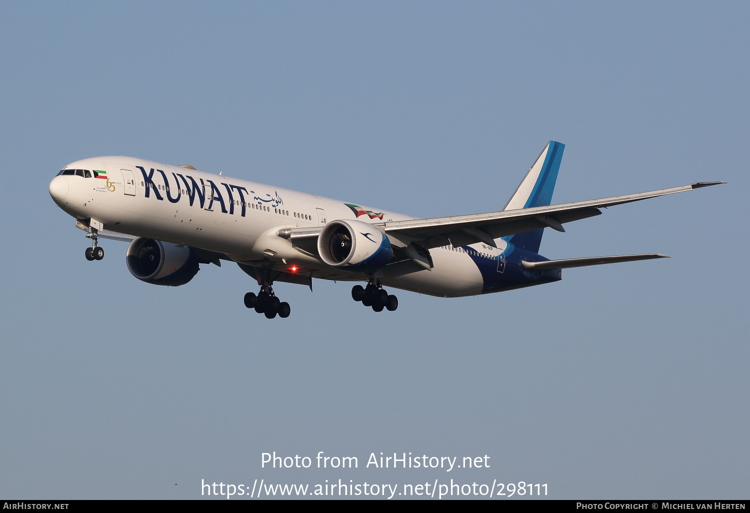 Aircraft Photo of 9K-AOF | Boeing 777-300/ER | Kuwait Airways | AirHistory.net #298111