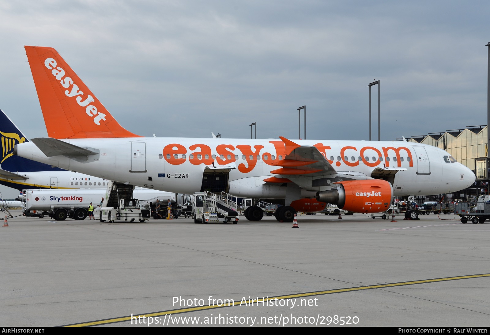 Aircraft Photo of G-EZAK | Airbus A319-111 | EasyJet | AirHistory.net #298520