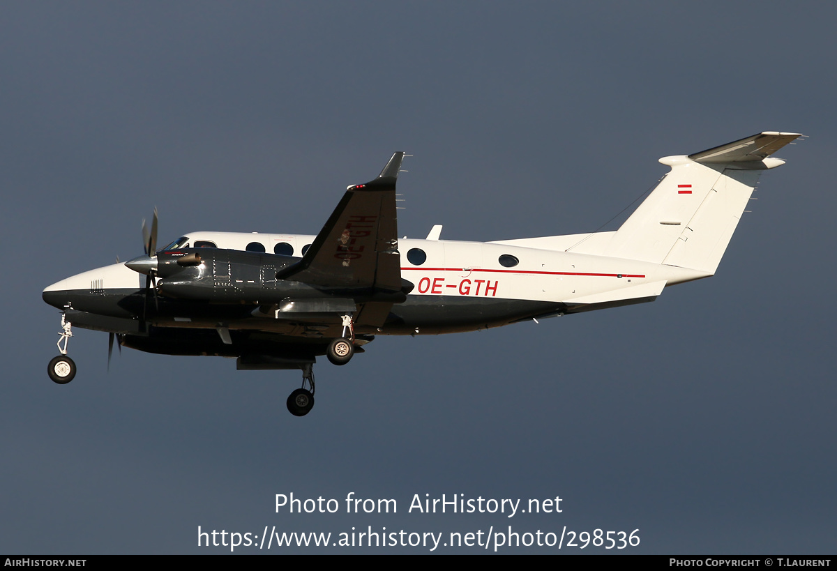 Aircraft Photo of OE-GTH | Hawker Beechcraft 350 King Air (B300) | AirHistory.net #298536