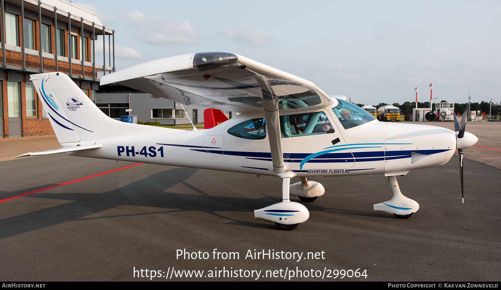 Aircraft Photo of PH-4S1 | TL Ultralight TL-3000 Sirius | Adventure Flights | AirHistory.net #299064