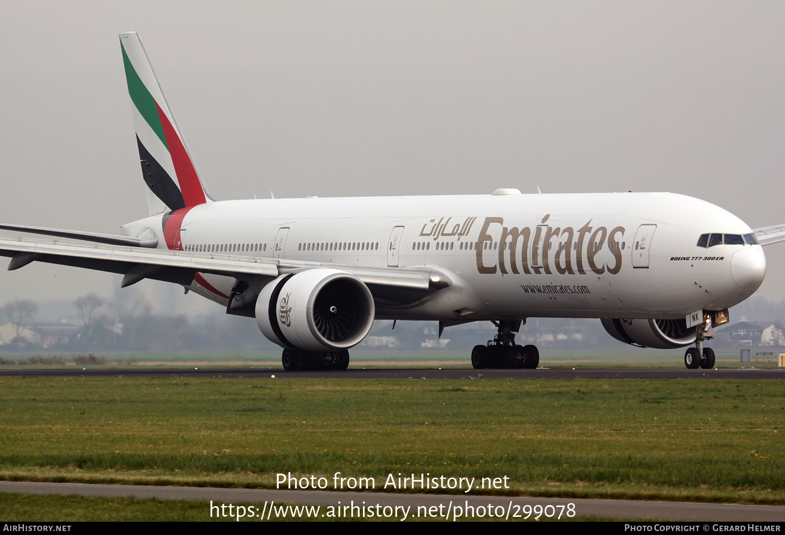 Aircraft Photo of A6-ENK | Boeing 777-31H/ER | Emirates | AirHistory ...