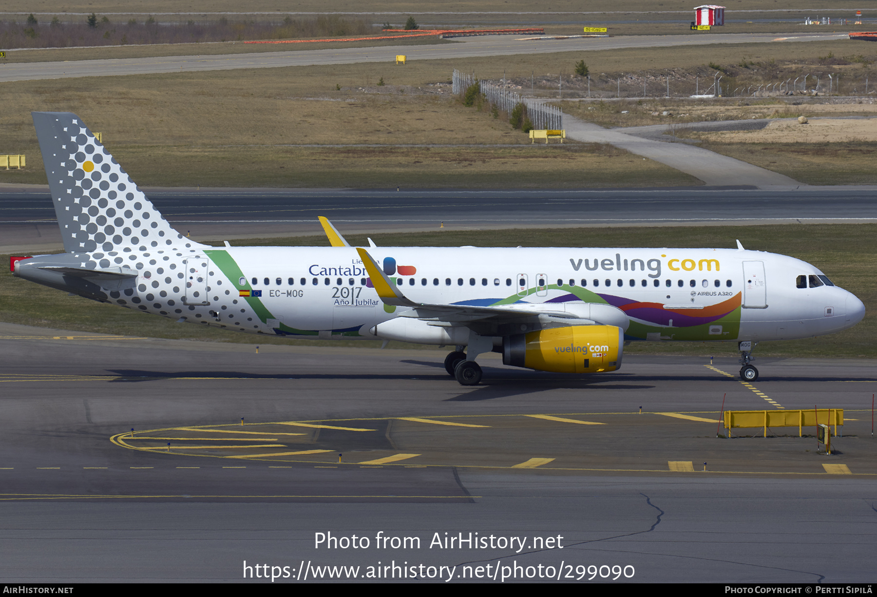 Aircraft Photo of EC-MOG | Airbus A320-232 | Vueling Airlines | AirHistory.net #299090